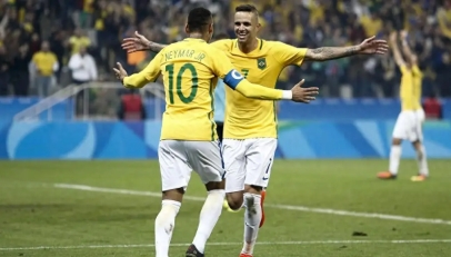 王曼昱战胜孙颖莎夺全运会女单金牌